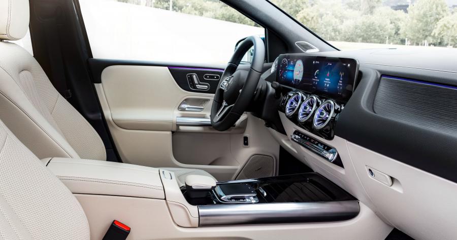 Интерьер Mercedes-Benz B200 Progressive (W247) 2019 года  (WW) (фото 42 из 56)